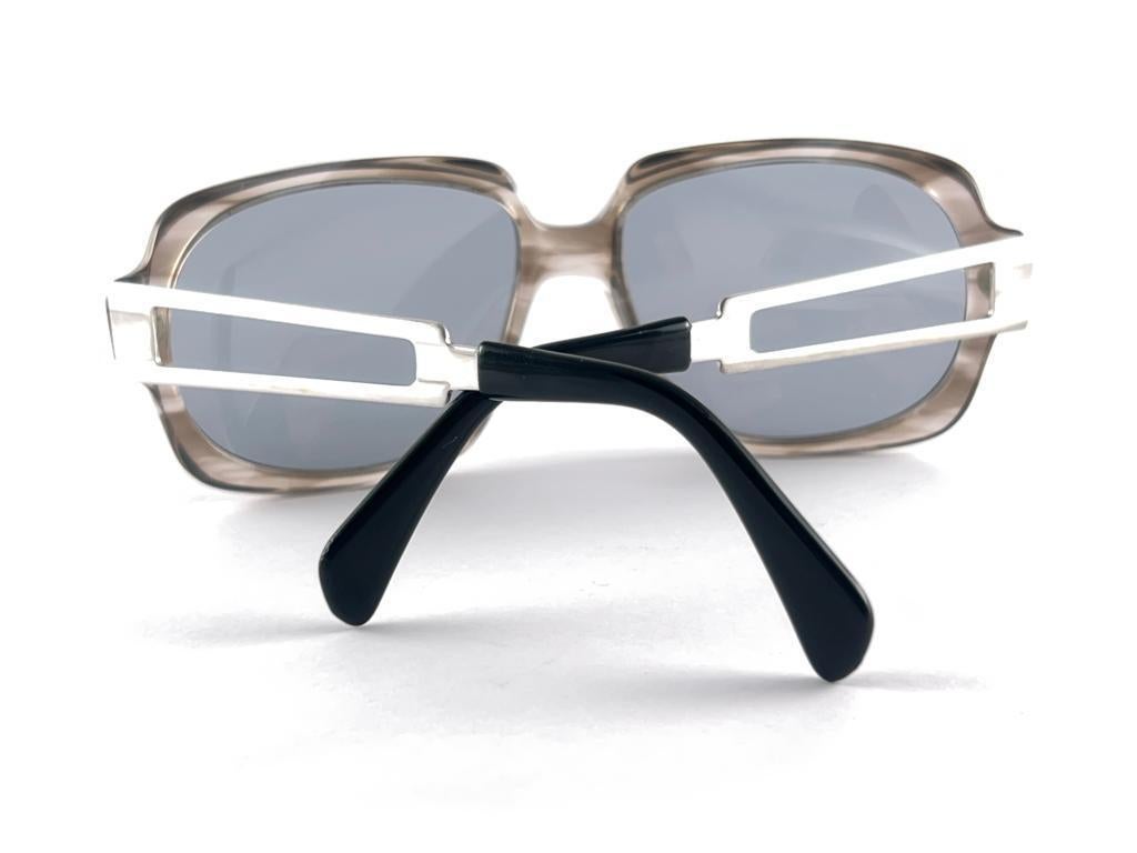  New Vintage Rare Menrad M 501 Funky Translucent Grey & Silver 70's Sunglasses For Sale 7