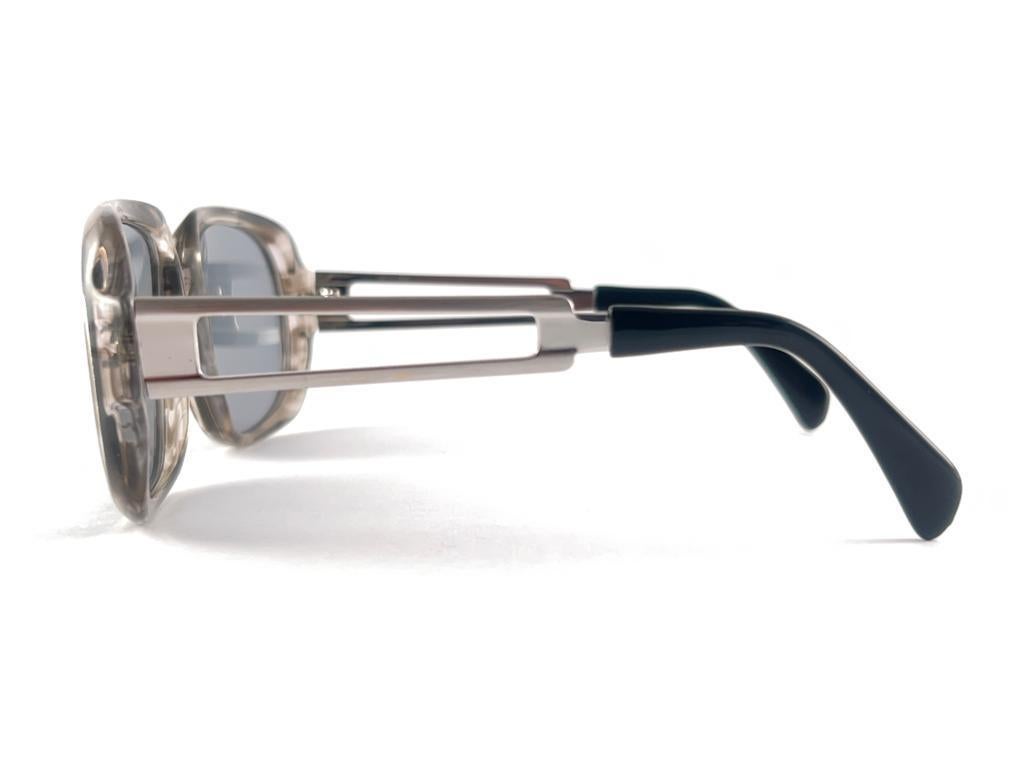 Women's or Men's  New Vintage Rare Menrad M 501 Funky Translucent Grey & Silver 70's Sunglasses For Sale