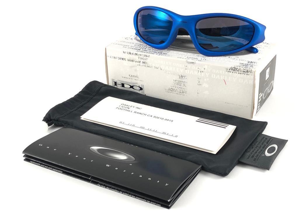 New Vintage Rare Oakley Sports Electric Blue 1999 Sunglasses 1