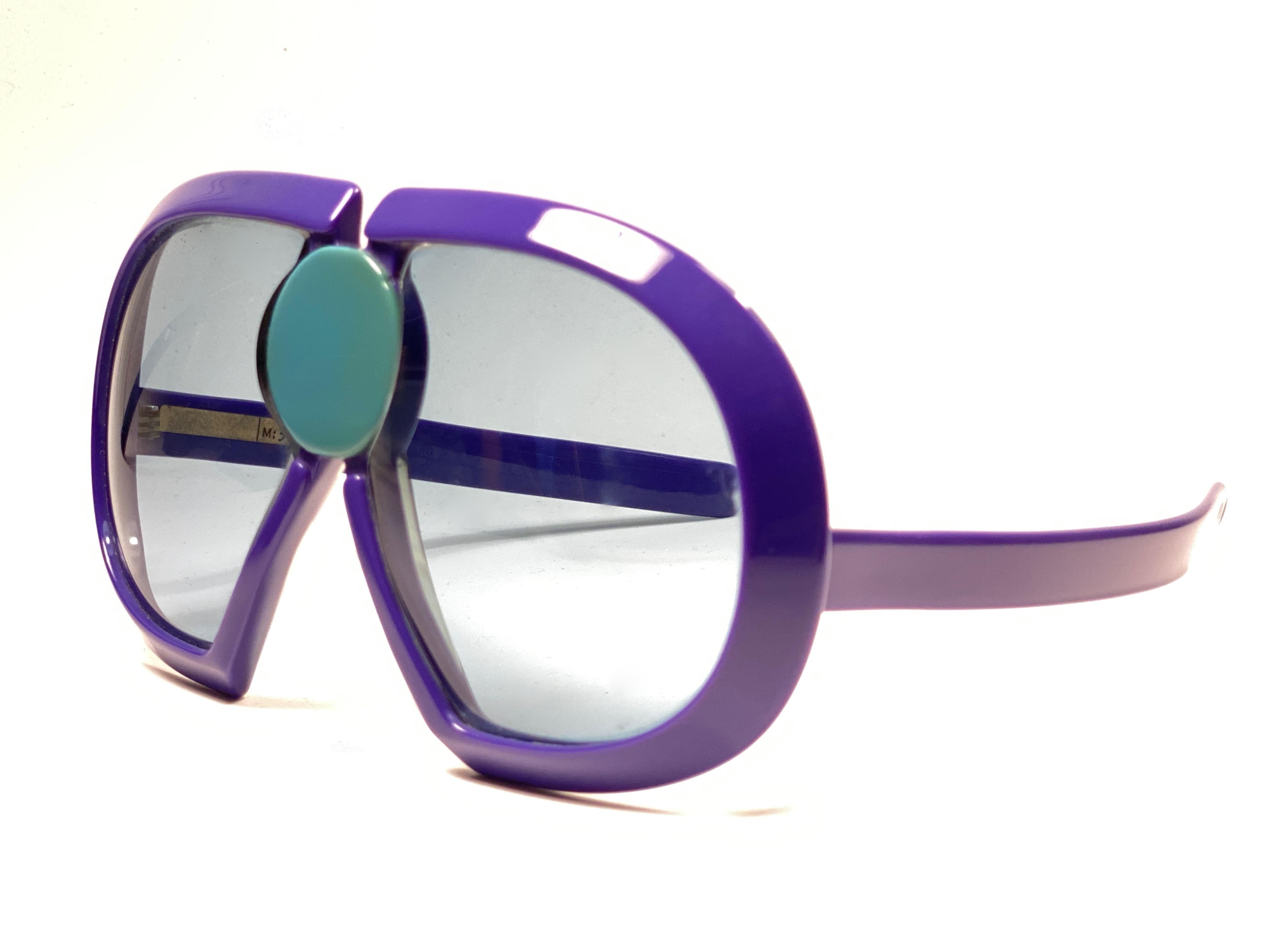 Gris New Vintage Rare Silhouette Futura 571 Collector Item 1970 Sunglasses  en vente