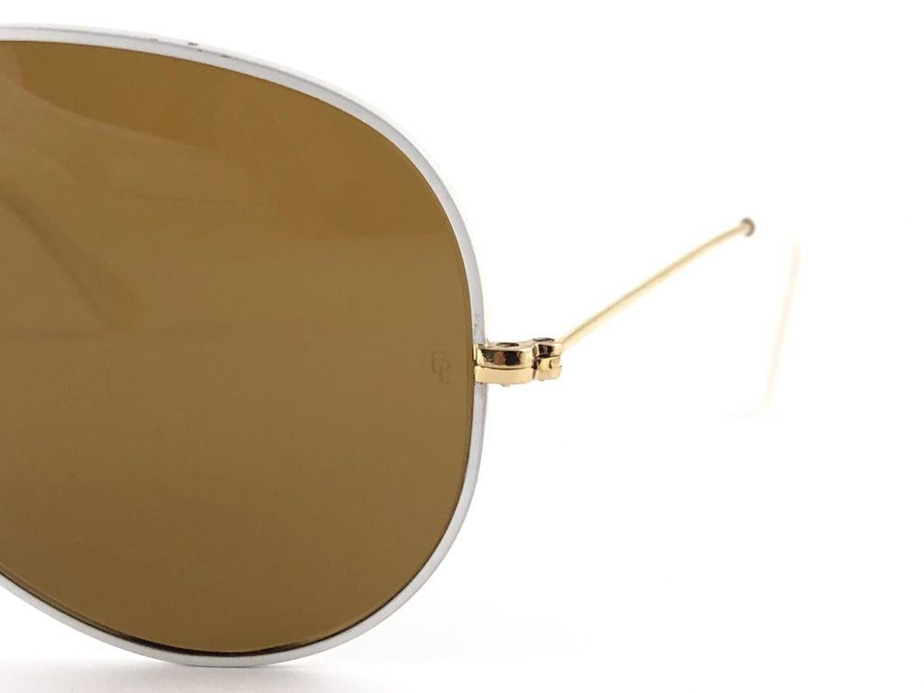 Brown Mint Vintage Ray Ban 62MM Aviator Flying Colors White B15 Lenses B&L Sunglasses For Sale
