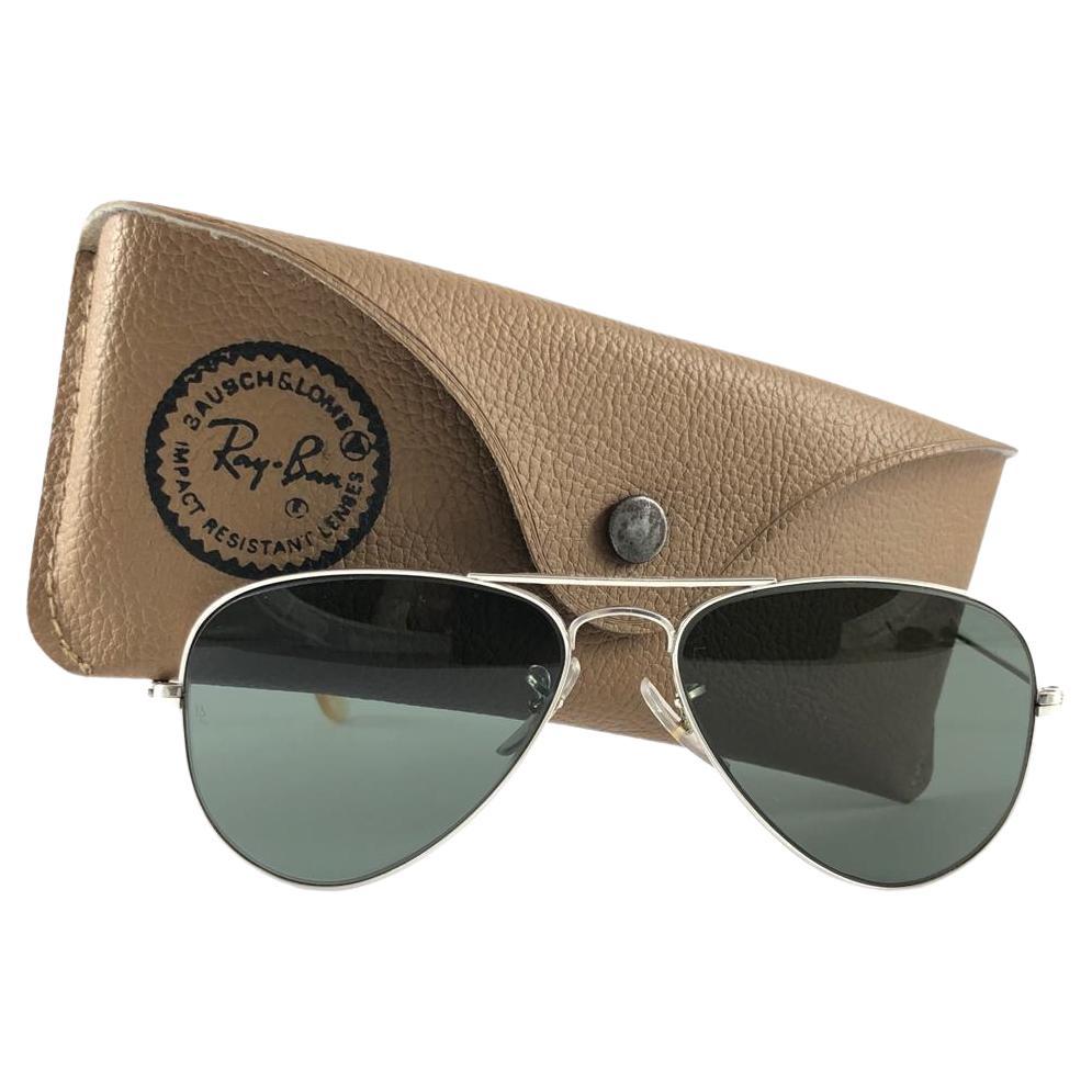 New Super special vintage Ray Ban Aviator 12K filled frame with B&L G15 Grey Lenses in SIZE 52!!  The smallest size available, suitable for children.  Please noticed this item may show minor sign of wear due to storage.
Comes with its original Ray