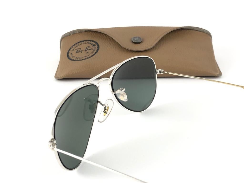 New Vintage Ray Ban Aviator 12K 52MM Gold Grey Lens Kids Edition B&L Sunglasses In New Condition For Sale In Baleares, Baleares
