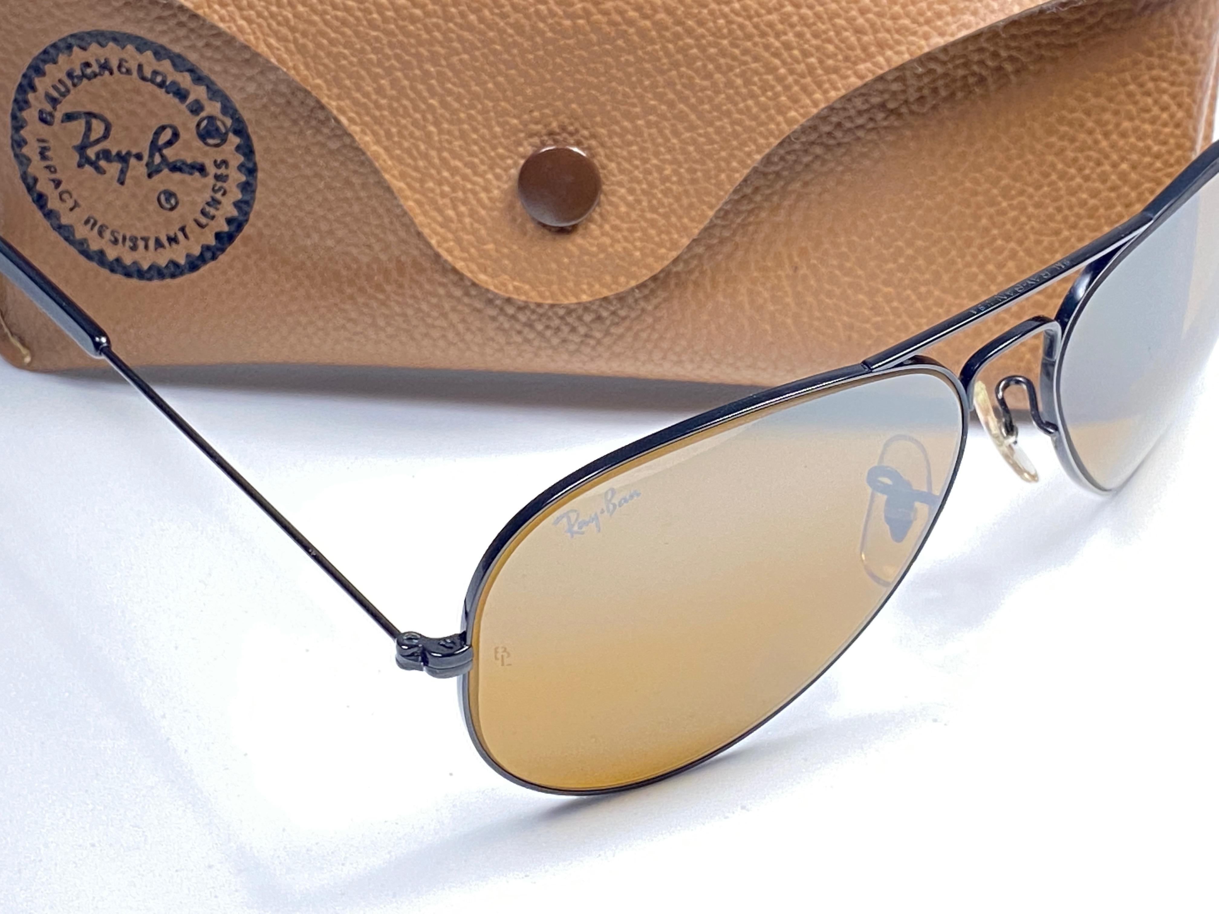 New Vintage Ray Ban Aviator 58Mm Black B15 TGM Lenses 1980's B&L Sunglasses In Excellent Condition In Baleares, Baleares