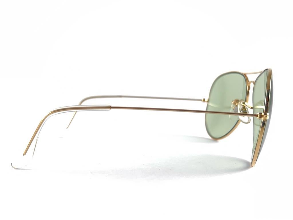 Women's or Men's Vintage Ray Ban Aviator 62Mm Changeable Green Lenses B&L Sunglasses For Sale