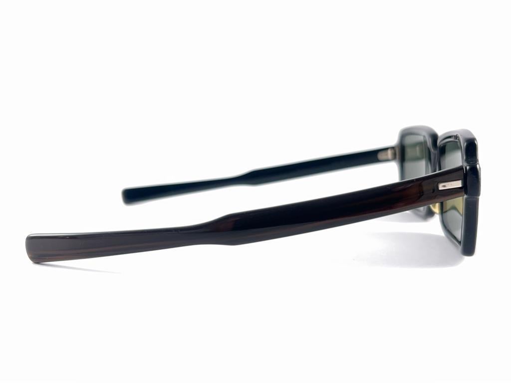 Graue Vintage Ray Ban Benji-Sonnenbrille aus der Mitte des Jahrhunderts, USA B&L, 1960er Jahre, neu im Angebot 9