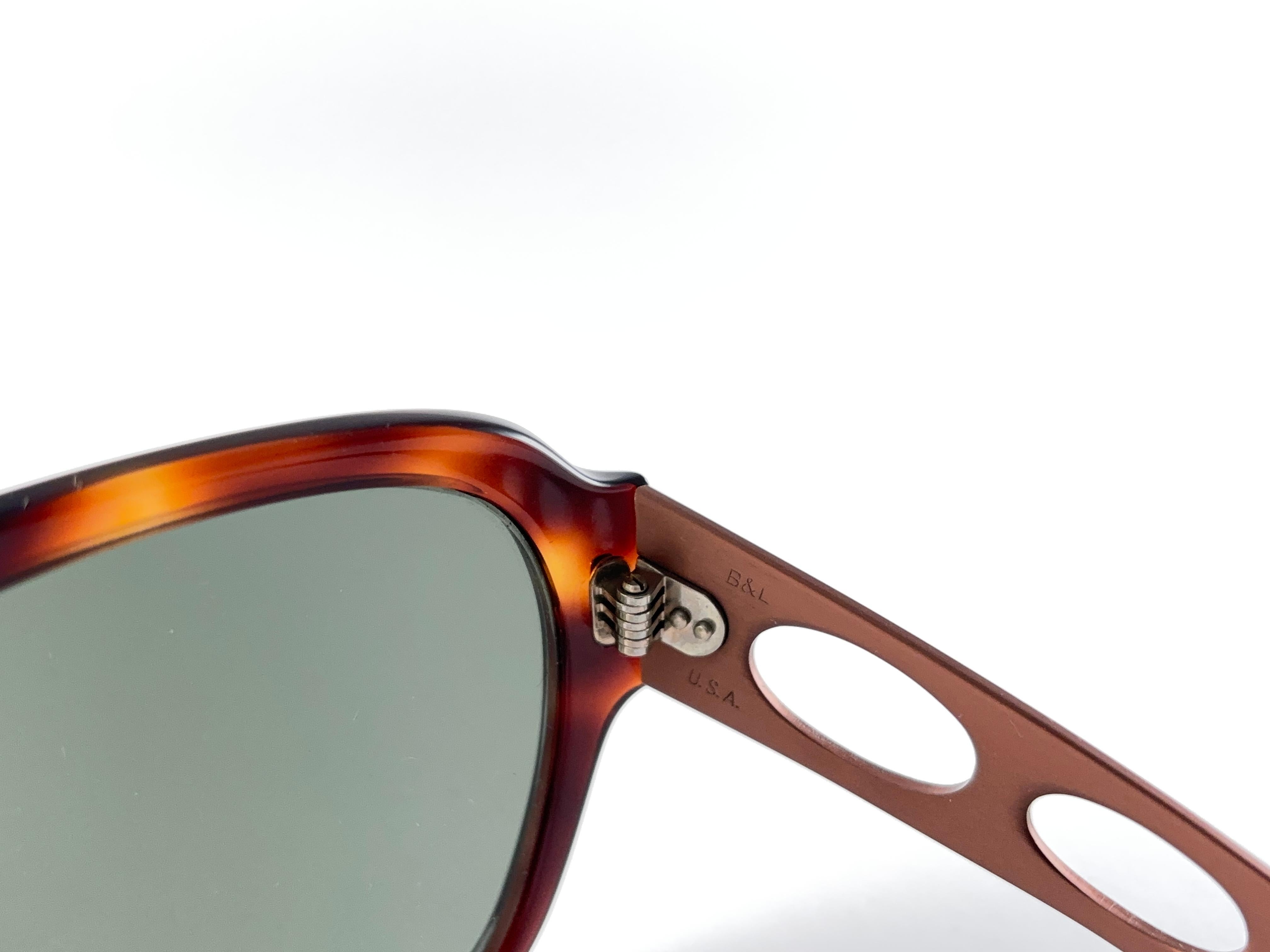 Women's or Men's New Vintage Ray Ban B&L Corrigan II Tortoise Metal Temples Grey Lens Sunglasses For Sale
