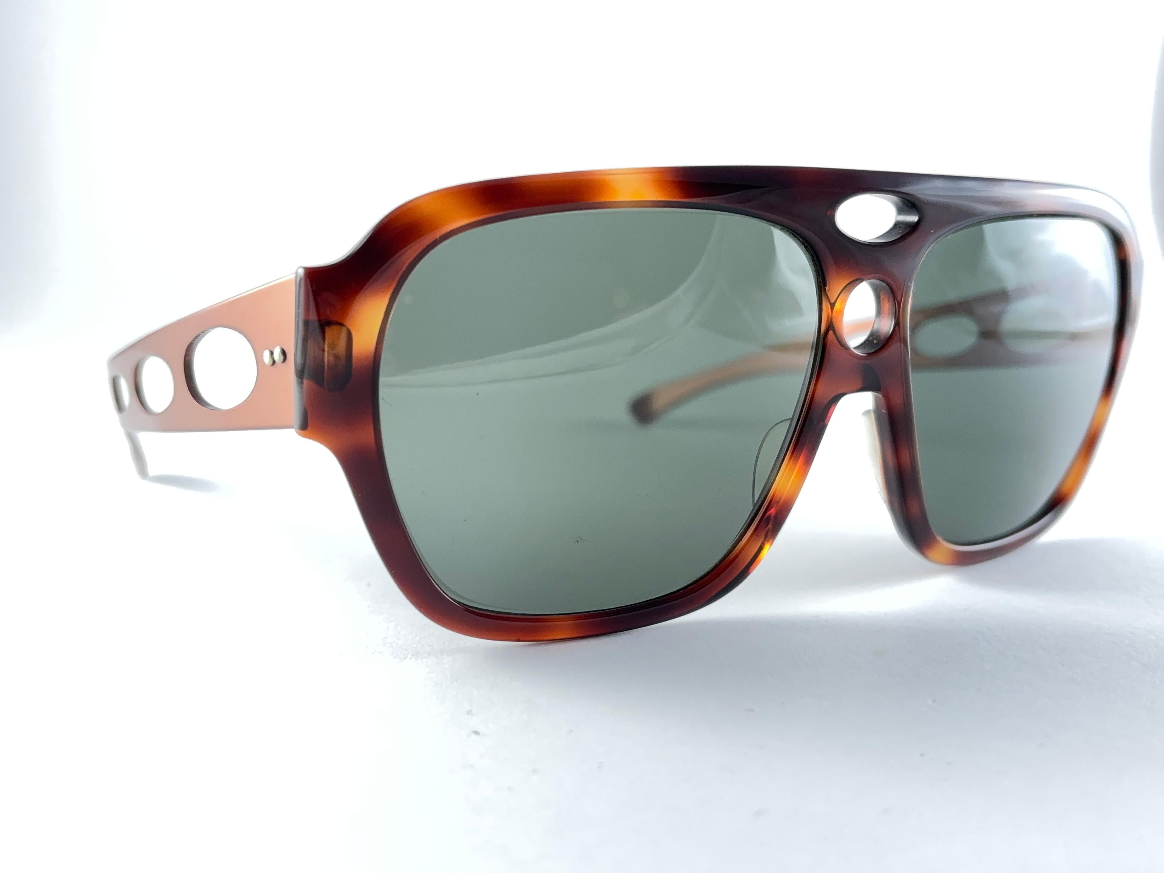 New Vintage Ray Ban B&L Corrigan II Tortoise Metal Temples Grey Lens Sunglasses For Sale 3