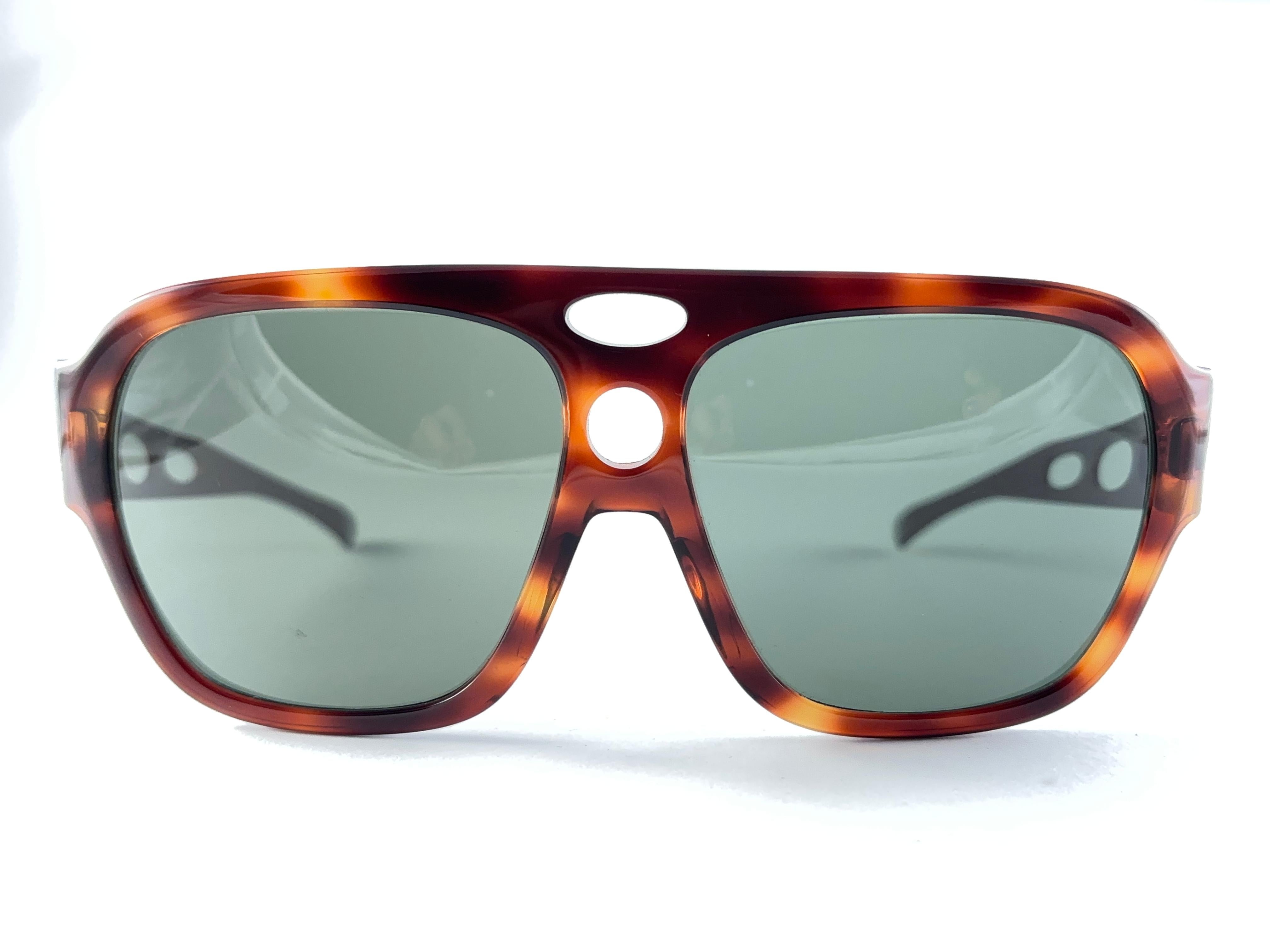 New Vintage Ray Ban B&L Corrigan II Tortoise Metal Temples Grey Lens Sunglasses For Sale 4