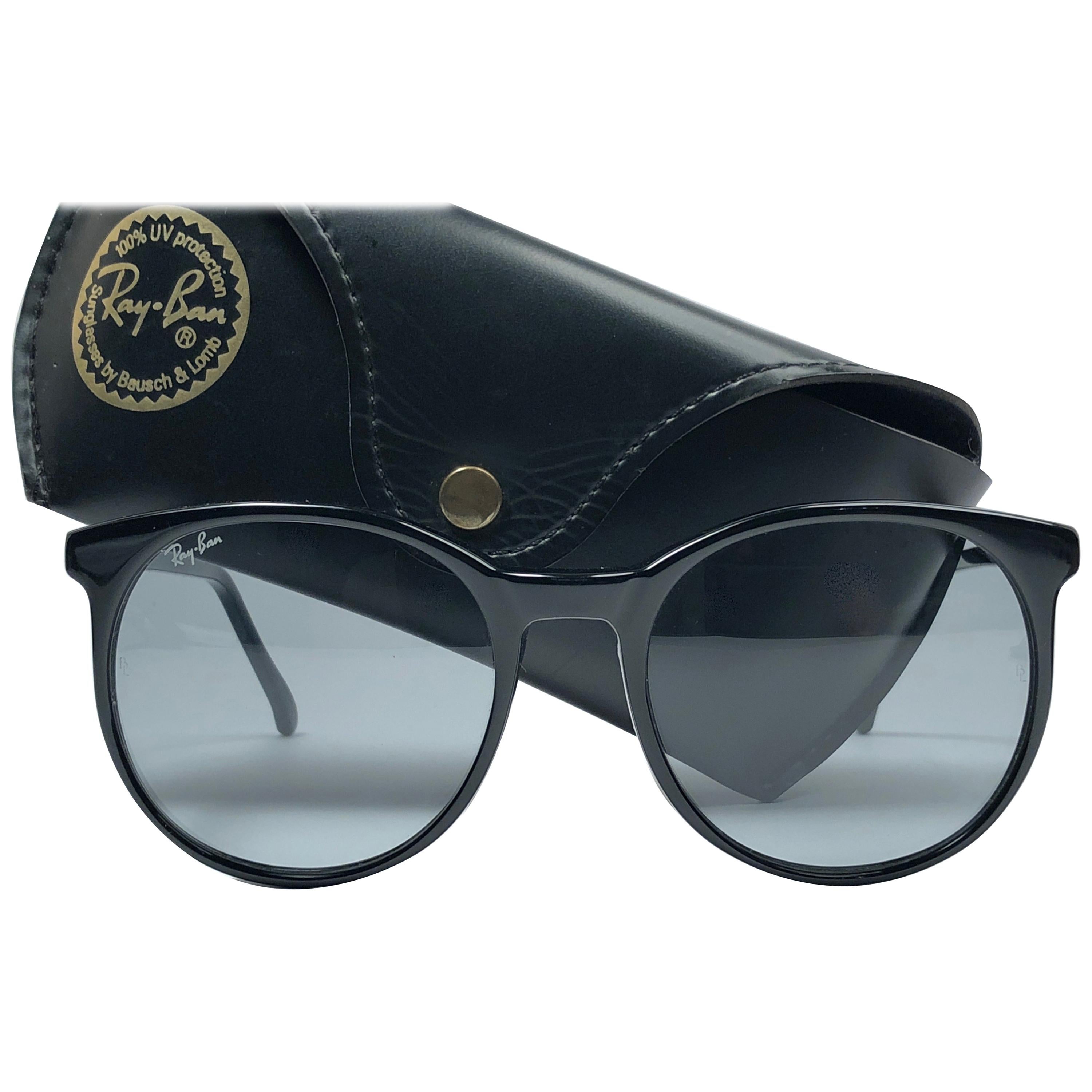 New Vintage Ray Ban B&L Style C Black Oversized Grey Changeable Lens  Sunglasses For Sale at 1stDibs | ray ban style c