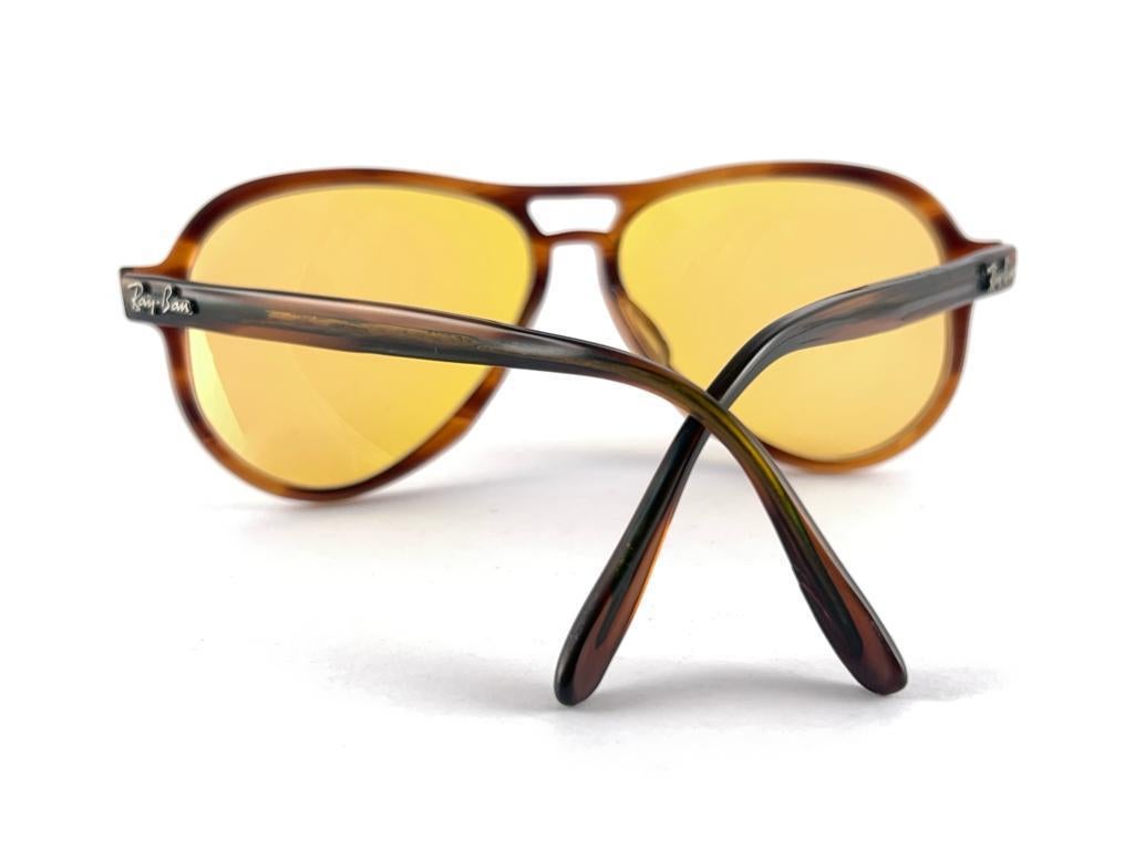 New Vintage Ray Ban B&L Vagabond Tortoise Ambermatic Lenses Sunglasses USA 9
