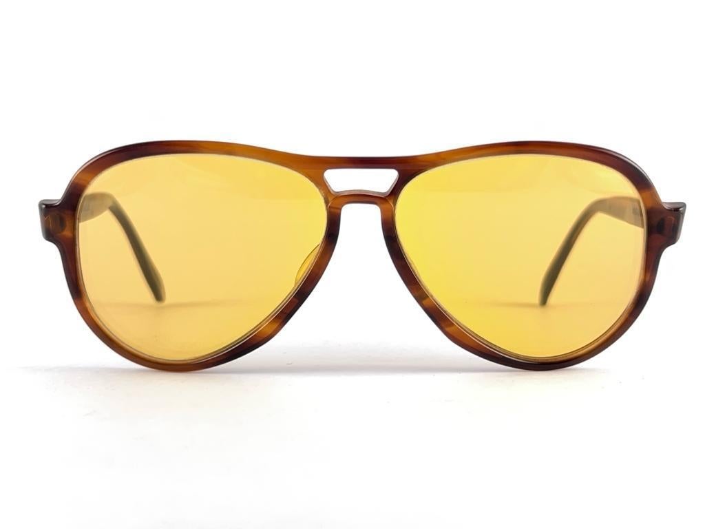 Women's or Men's New Vintage Ray Ban B&L Vagabond Tortoise Ambermatic Lenses Sunglasses USA