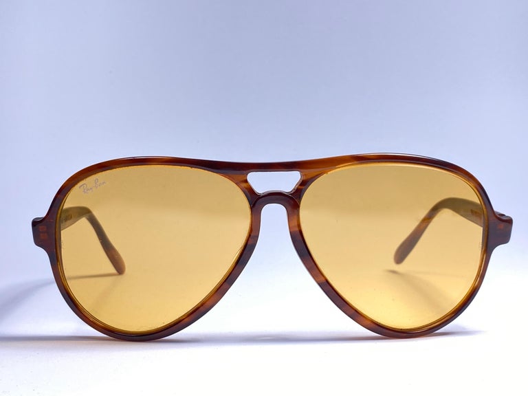 New Vintage Ray Ban B&L Vagabond Tortoise Ambermatic Lenses Sunglasses