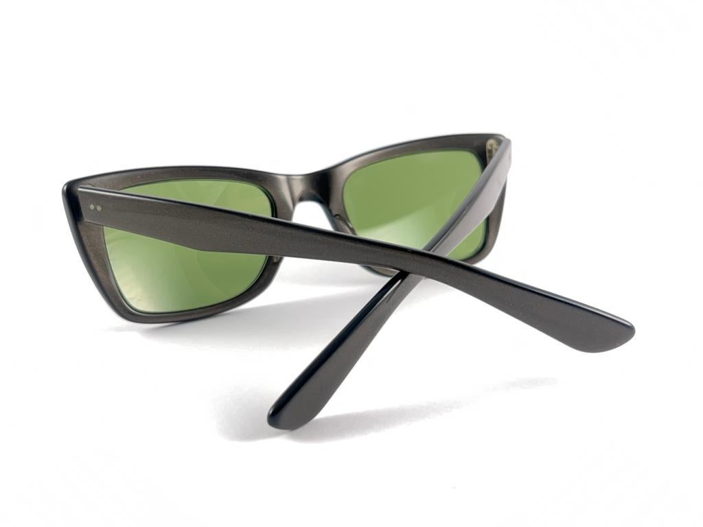 Neu Vintage Ray Ban Caribbean 1960er Jahre Midcentury Grüne Lenses Usa B&L Sonnenbrille im Angebot 10