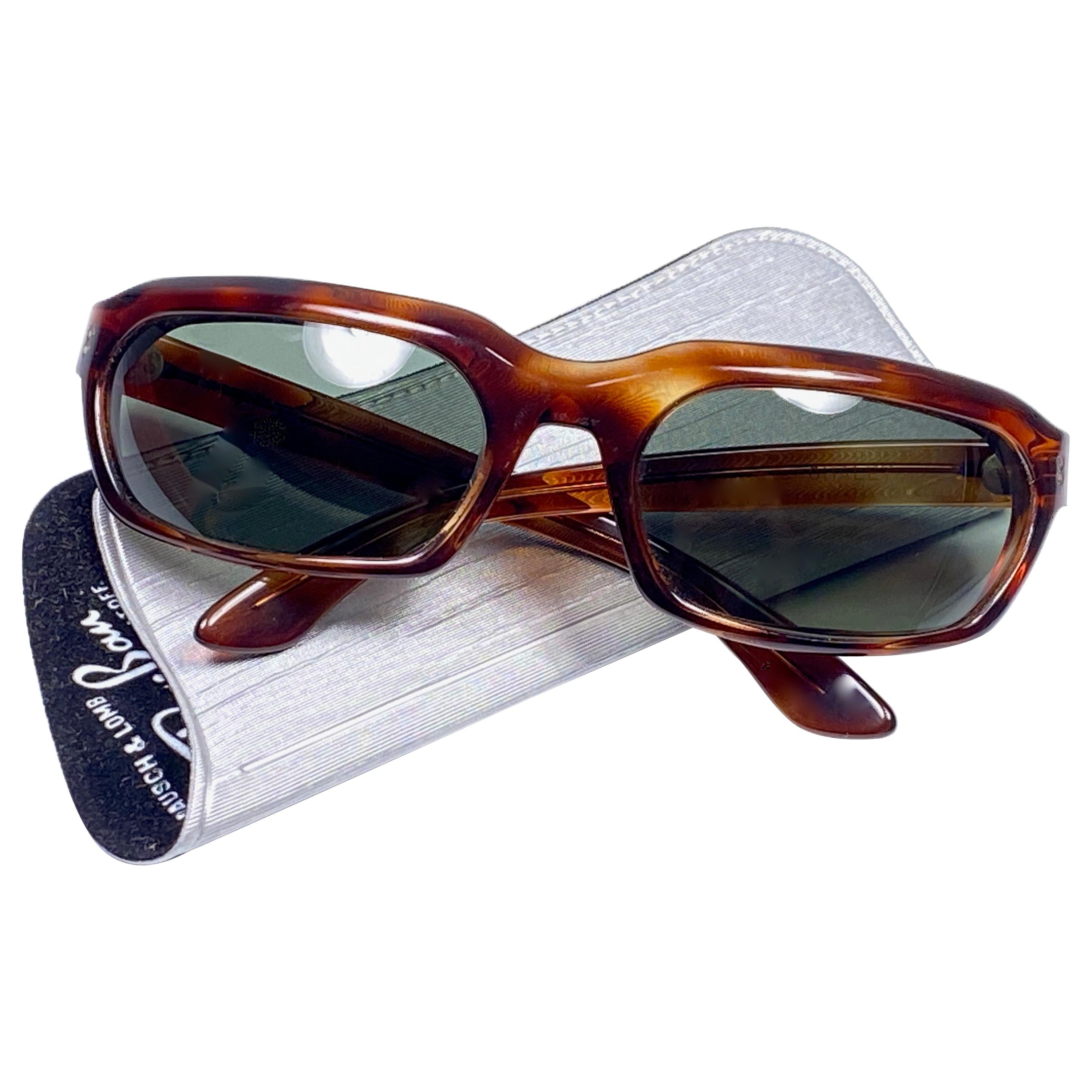 New Vintage Ray Ban Chalet 1960's Mid Century G15 Lenses USA Sunglasses