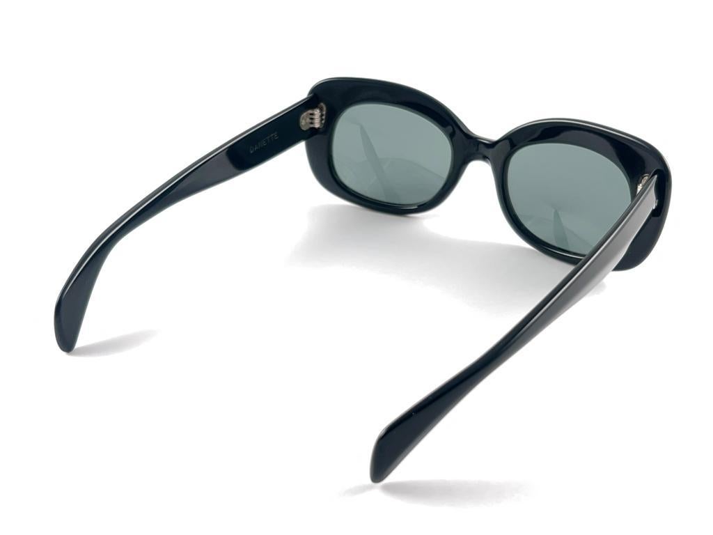 Graue Vintage Ray Ban Danette-Sonnenbrille Usa B&L aus der Mitte des Jahrhunderts, 1960er Jahre, neu im Angebot 5