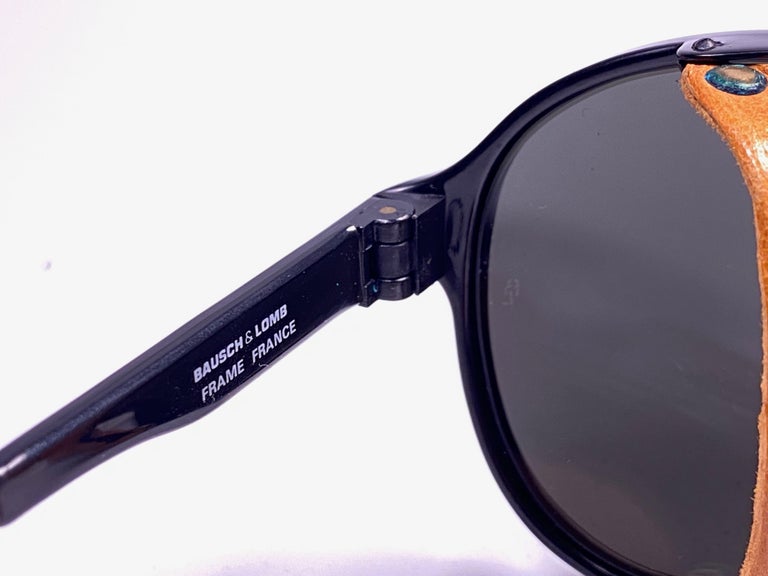 Nouveau Vintage Ray Ban " Glacier " 60Mm Full Mirror Lenses B&L Lunettes de  soleil sur 1stDibs | lunettes glacier ray-ban