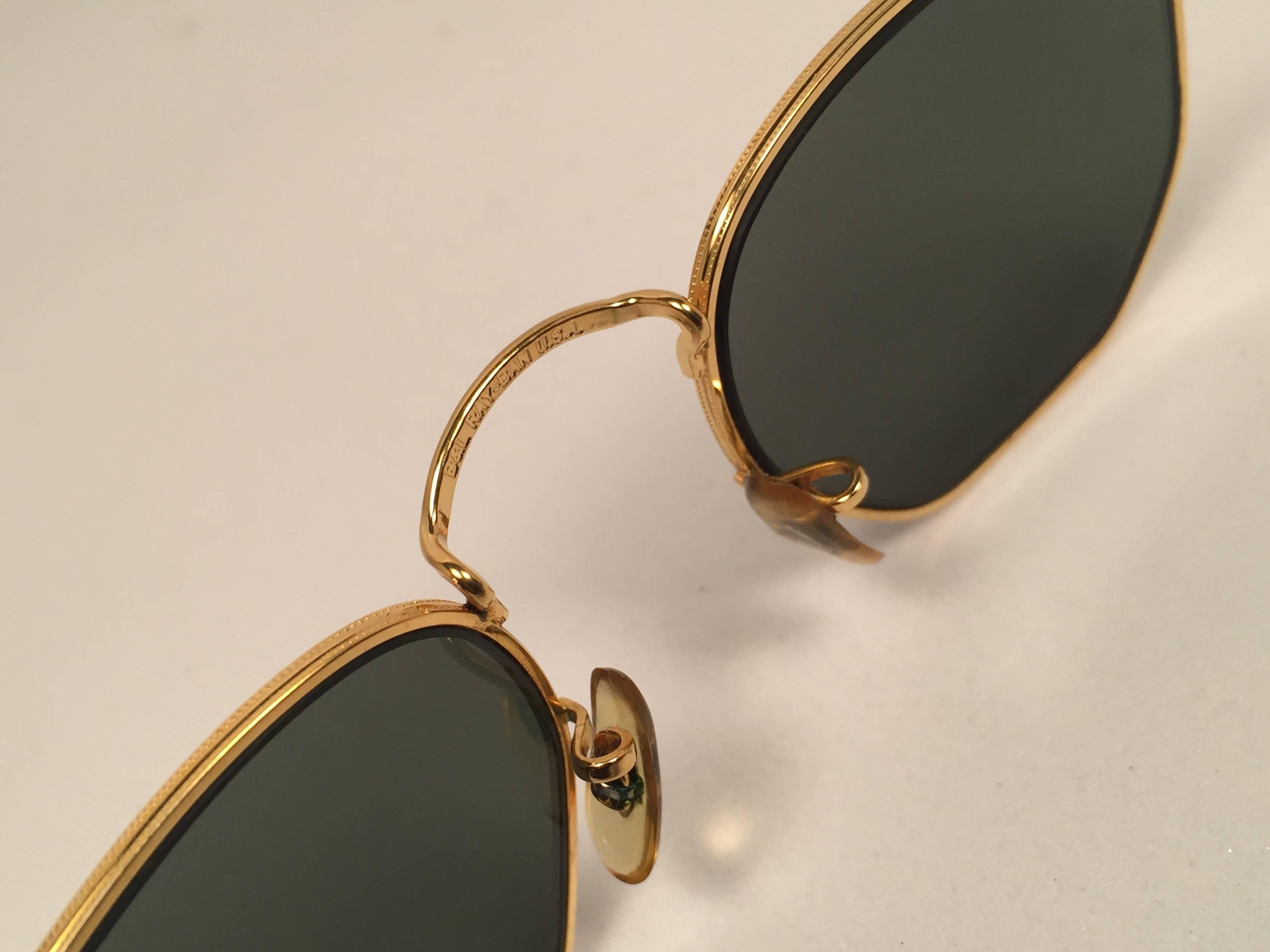 Neu New Vintage Ray Ban Gold Sechseckige G15 Graue Lensessel  B&L 1980er Jahre Sonnenbrille (Schwarz) im Angebot