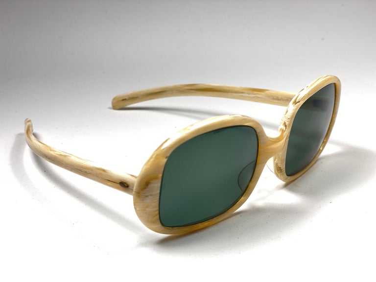 New Vintage Ray Ban Kilaine Beige G15 Grey Lenses 1960  display picture 2