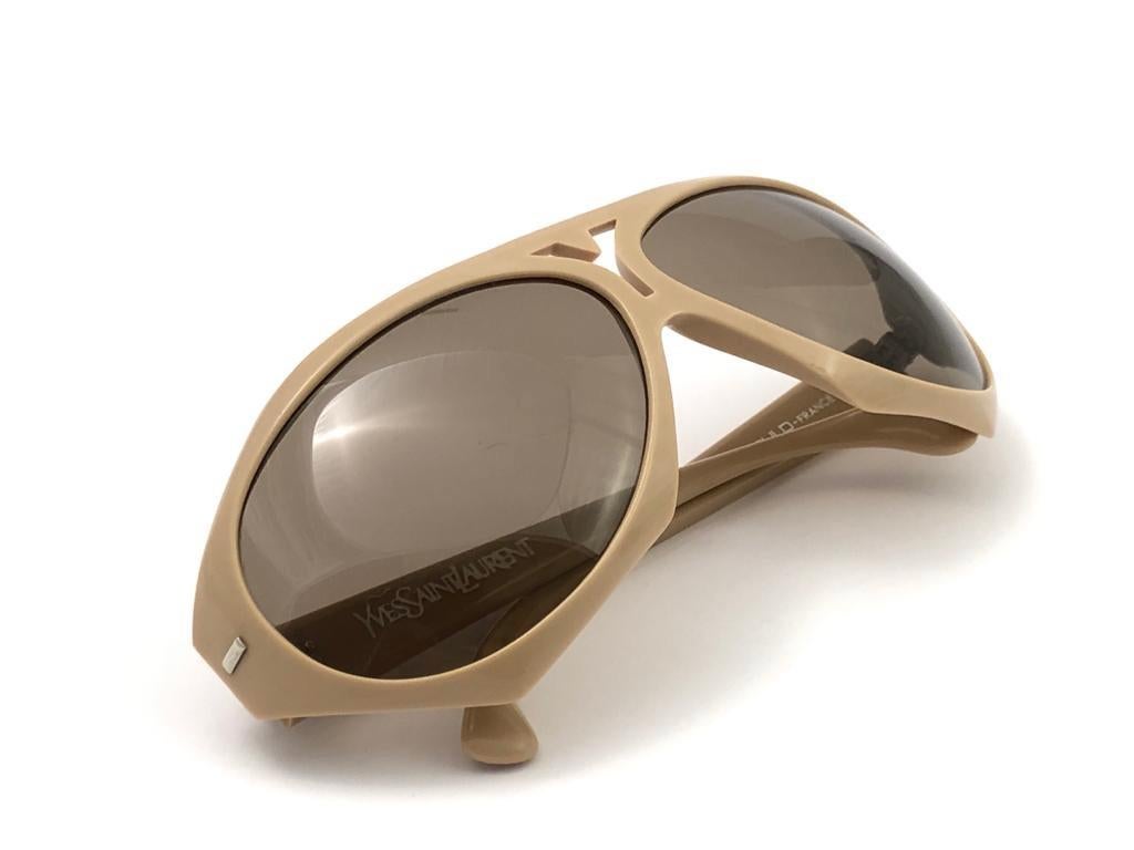 Women's or Men's New Vintage Renauld for Yves Saint Laurent YSL Bug Eye 1980 France Sunglasses