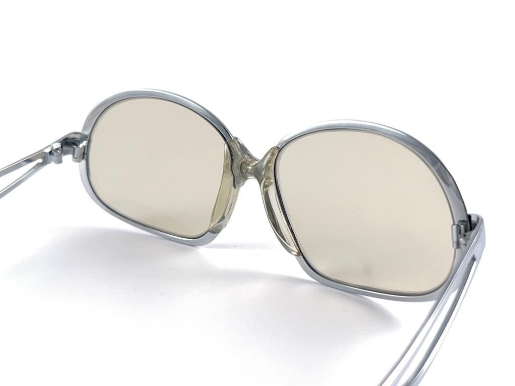 Rodenstock Molveno-Sonnenbrille aus massivem Metallic-Braun, 1970er Jahre, neu im Angebot 3