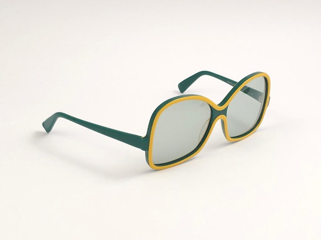 Gris Rodenstock - Lunettes de soleil vintage surdimensionnées vertes et jaunes, Allemagne, années 1980, état neuf en vente