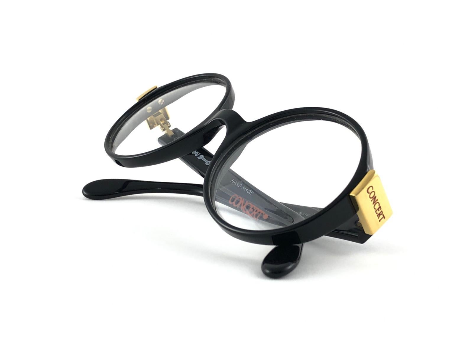 New Vintage Round Concerto Small Sleek Black RX Prescription Sunglasses, 1990  For Sale 2