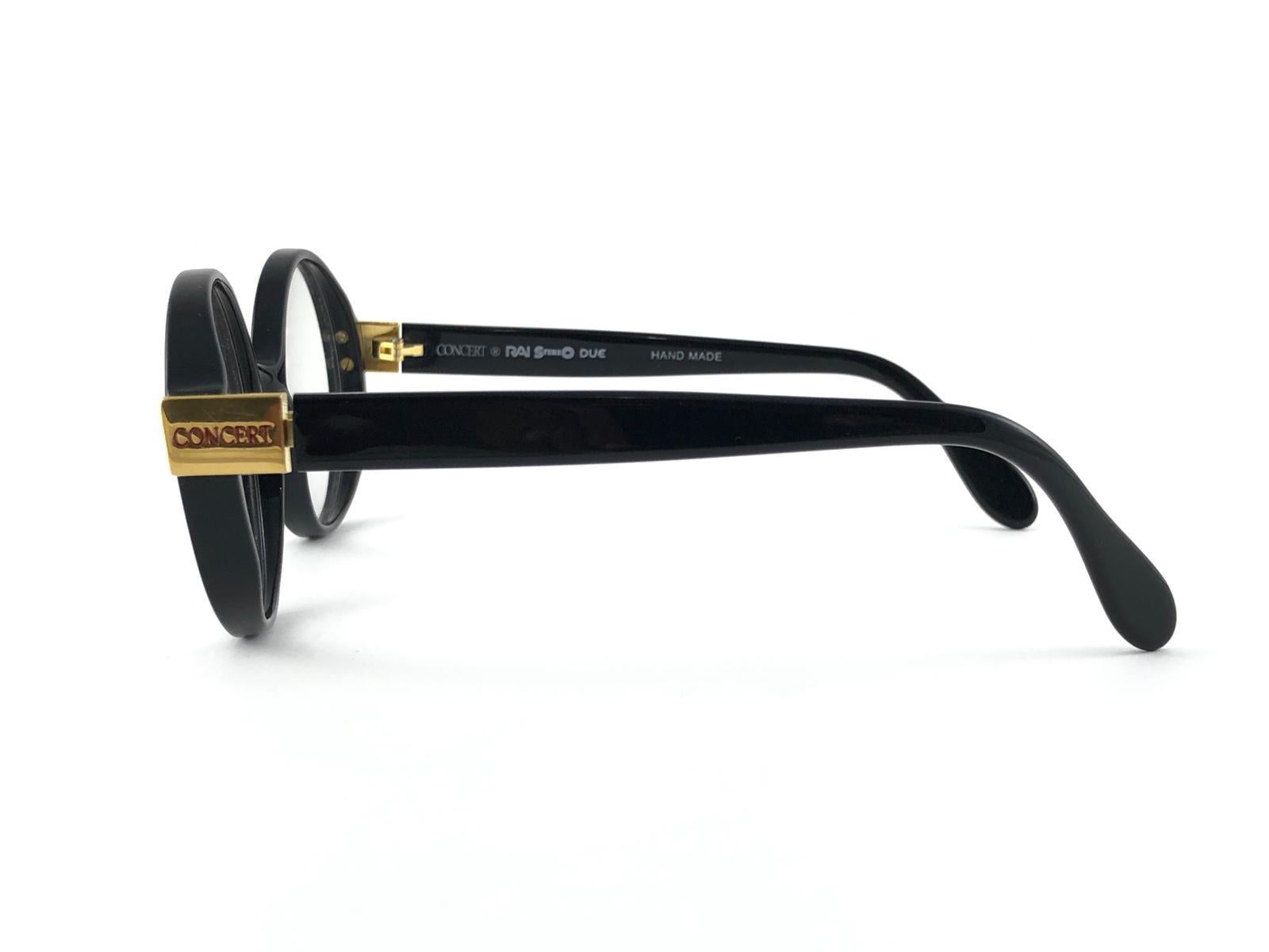 New Vintage Round Concerto Small Sleek Black RX Prescription Sunglasses, 1990  For Sale 4