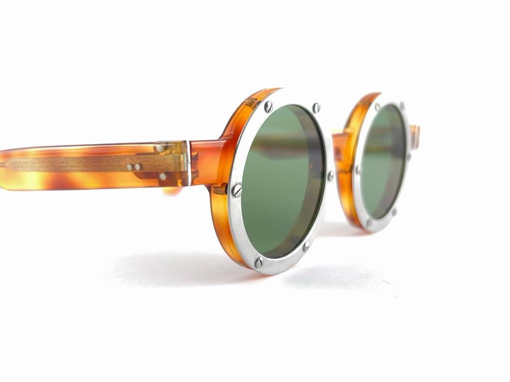 Argent New Vintage Round IDC Translucent Amber & Silver Sunglasses 80's France en vente