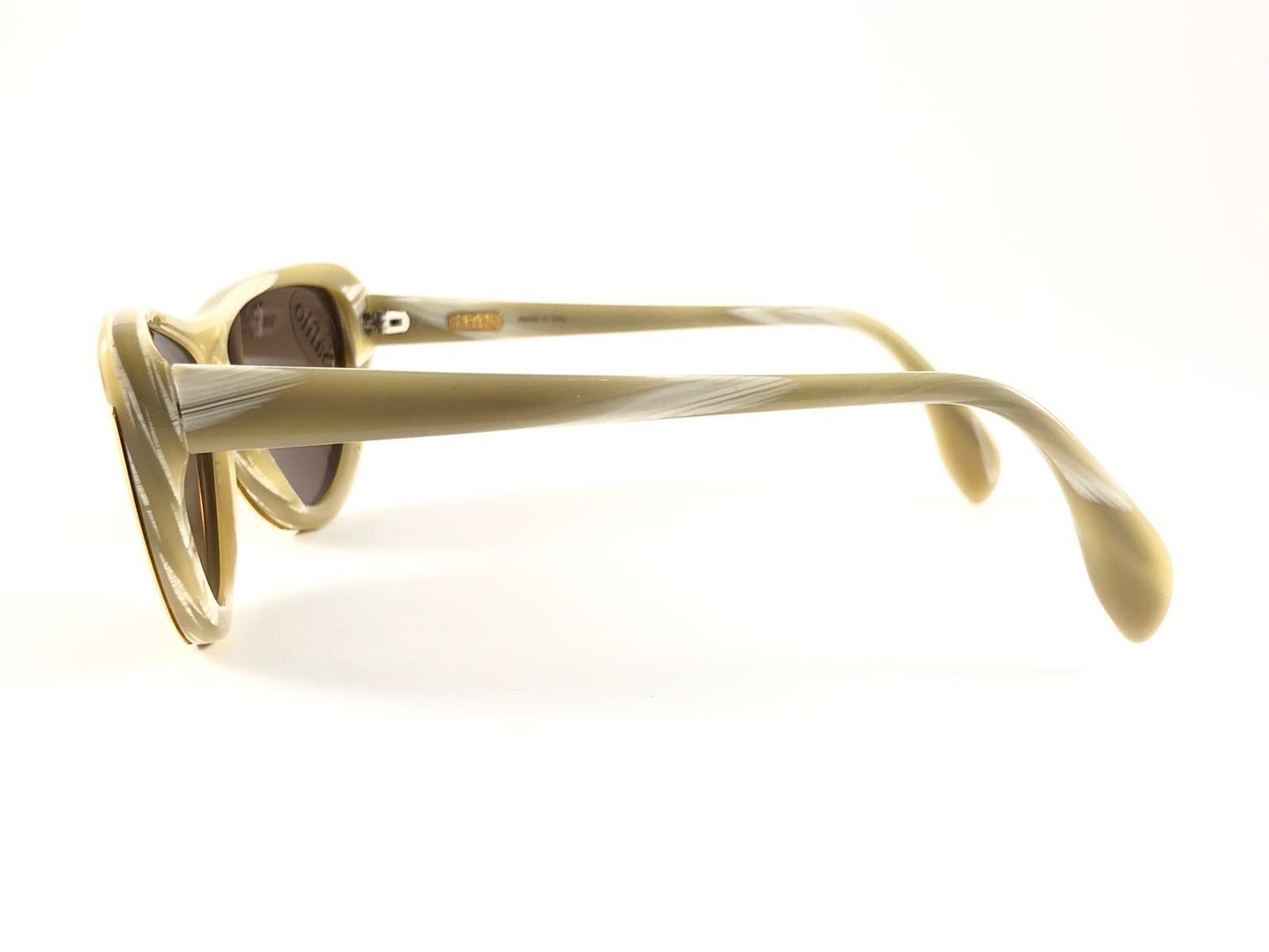 New Vintage Safilo Cat Eye Marbled Capriccio 3 1980's Sunglasses Made in Italy For Sale 1