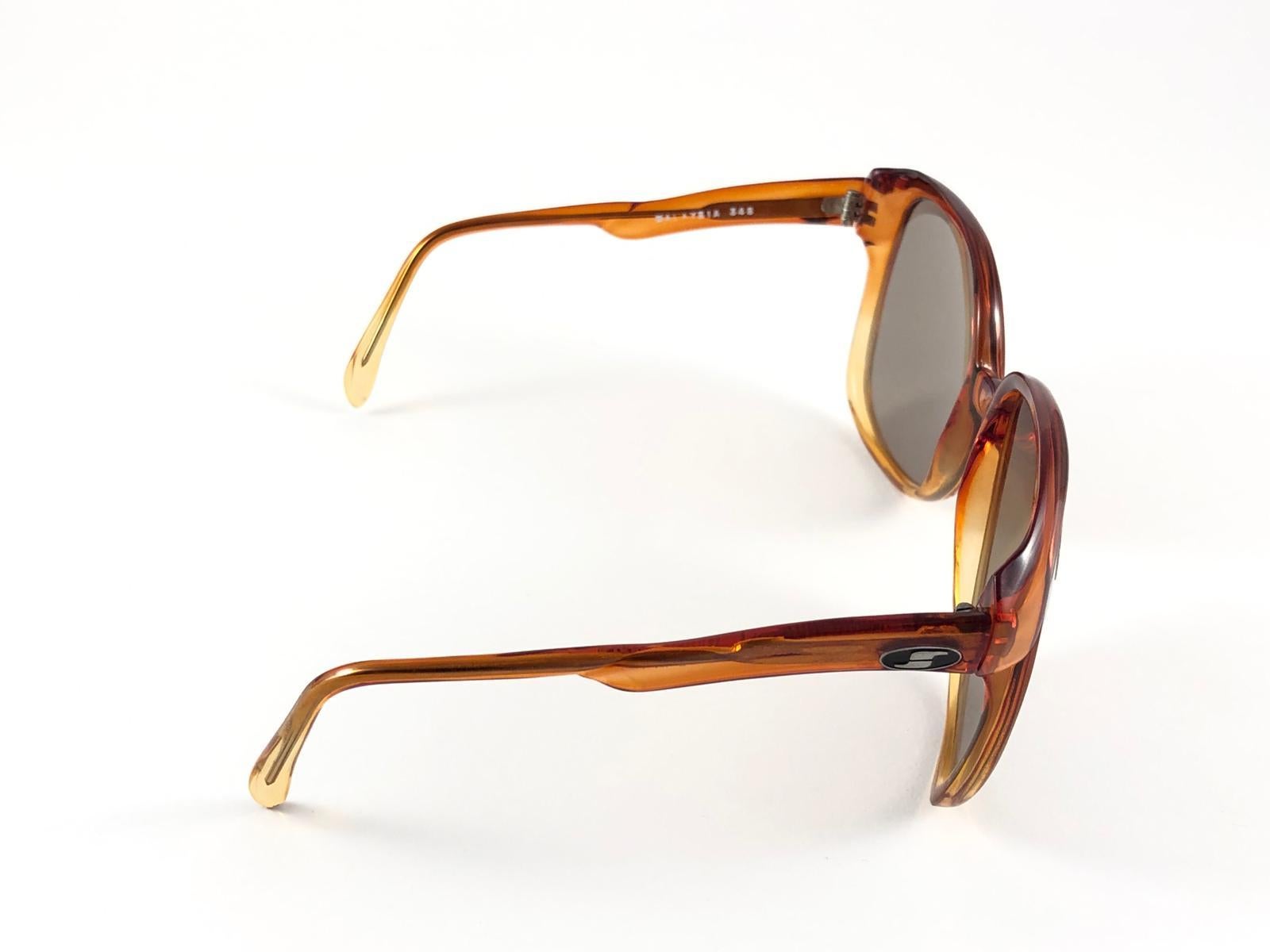 New Vintage Safilo Malaysia 348 Translucent Frame 80's Sunglasses Made in Italy In New Condition In Baleares, Baleares