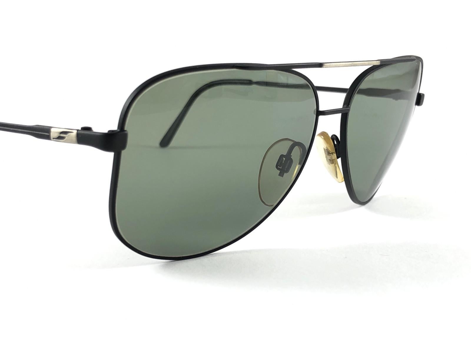 Noir New Vintage Safilo Sporting 86 003 Black Mate Aviator 1980's Sunglasses en vente