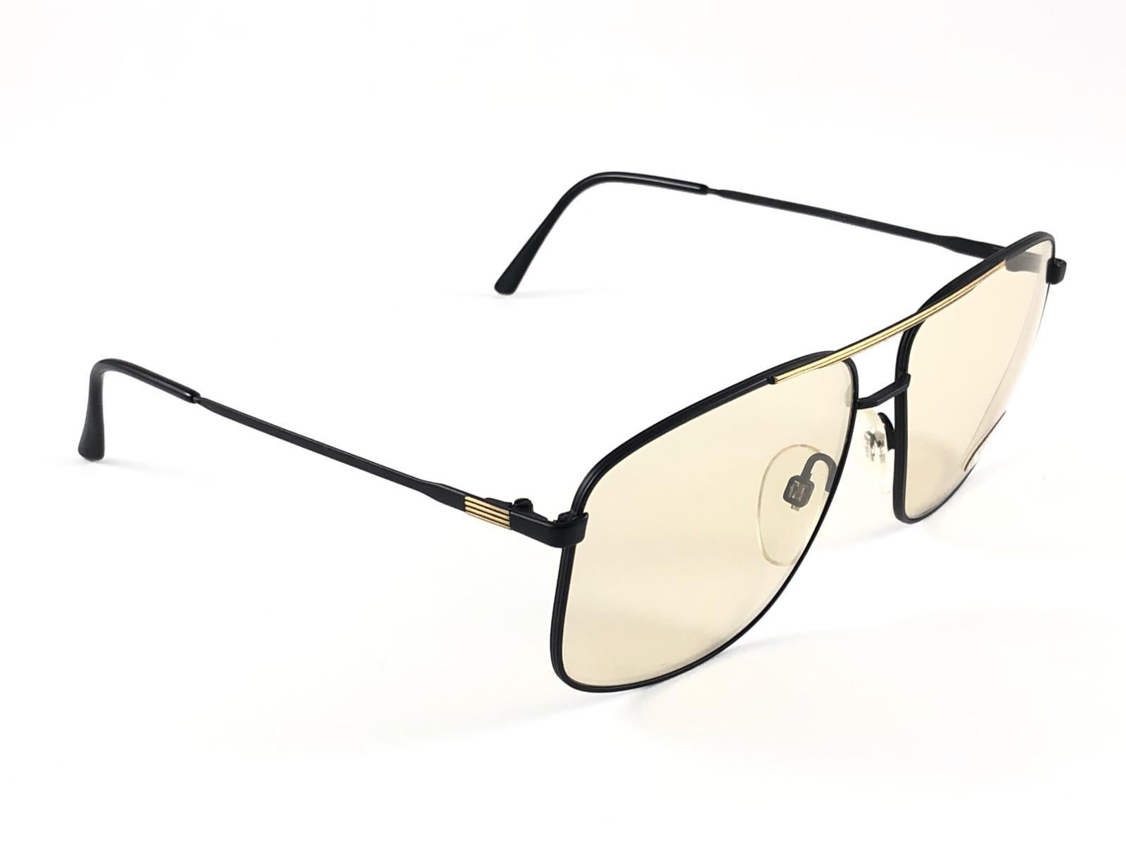 Women's or Men's New Vintage Safilo Sporting 89 Black Mate Aviator 80's Sunglasses Madein Italy For Sale