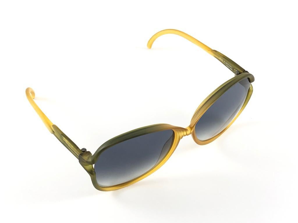 New Vintage Saphira Translucent Green & Amber Oversized Sunglasses Germany  80s For Sale 1