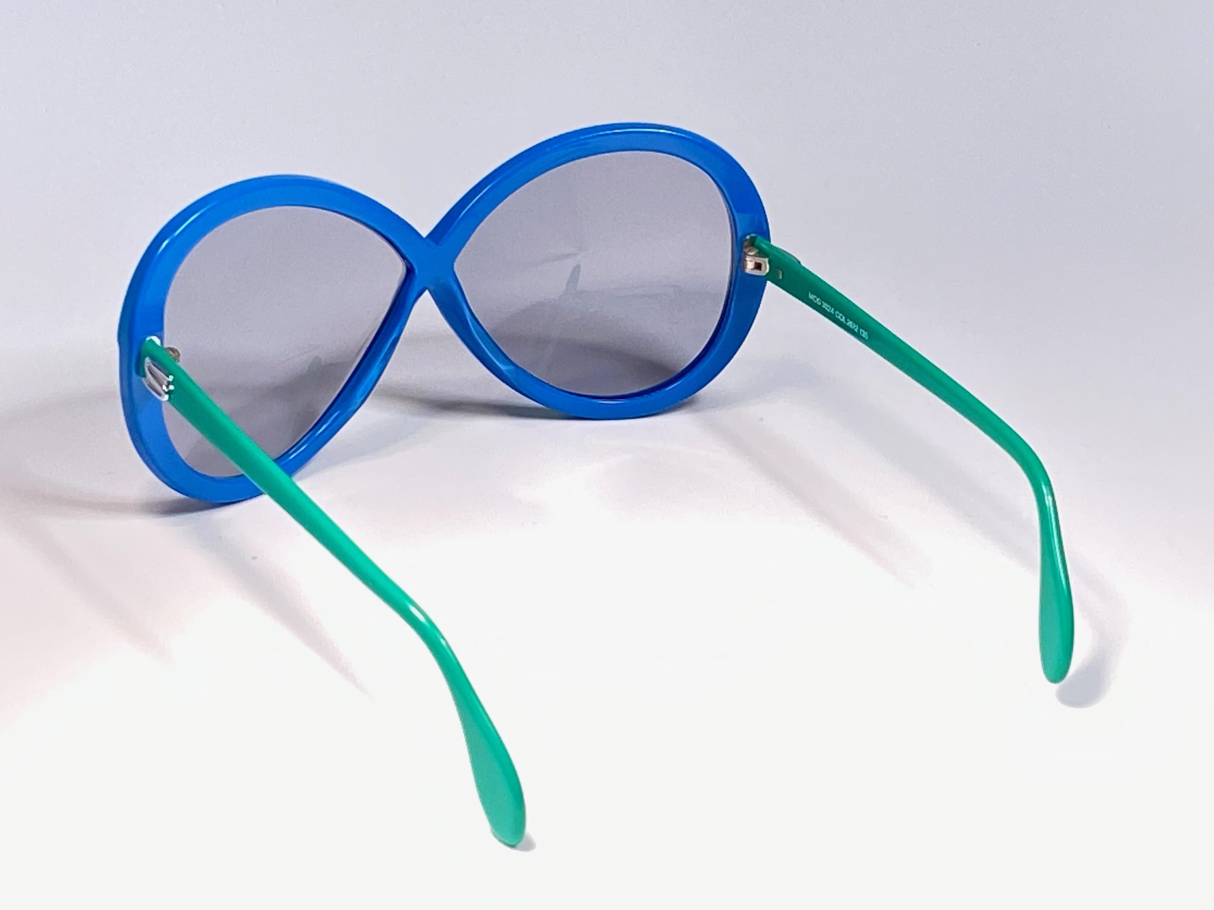 New Vintage Silhouette 3024 Green & Blue Infinity Funk Germany 1980 Sunglasses  en vente 1