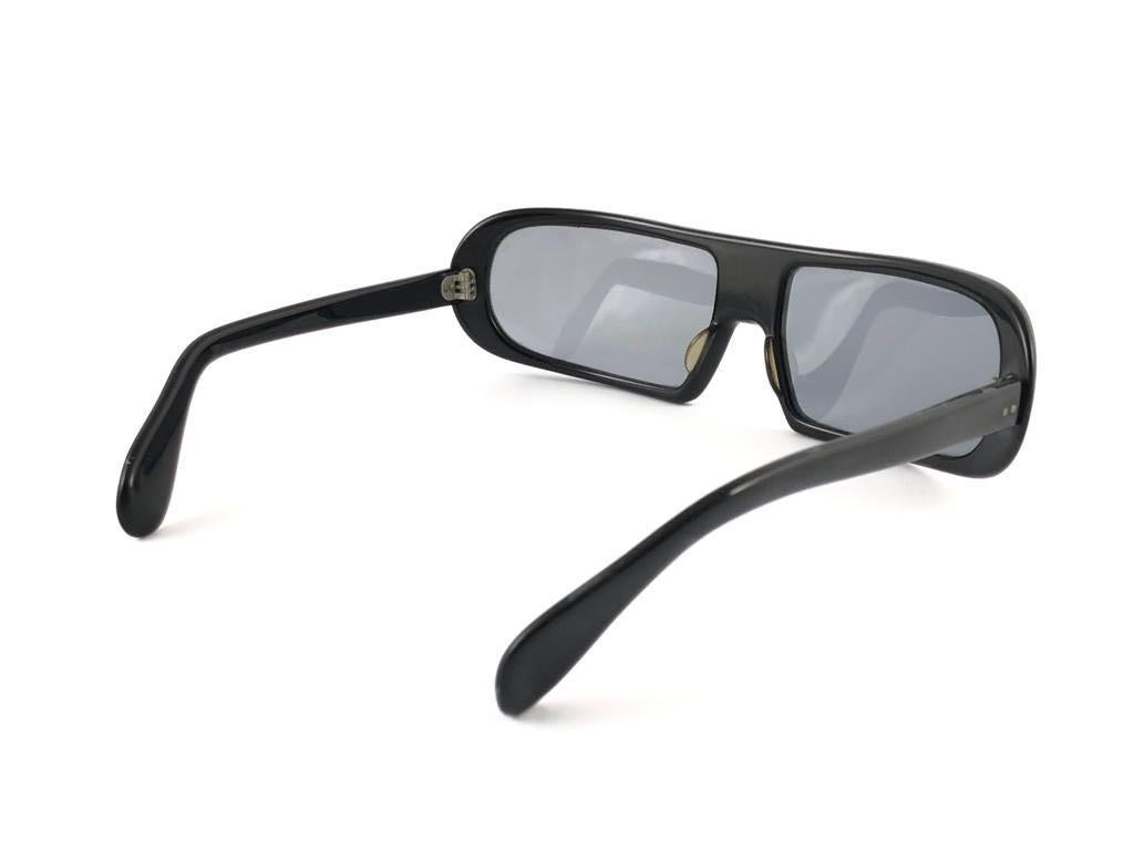 Gafas de sol nuevas Vintage Silhouette Máscara verde y azul Años 80 en venta 6