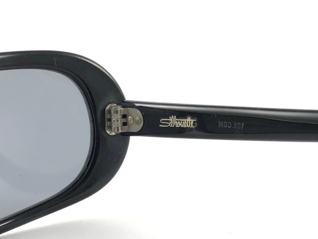 Gafas de sol nuevas Vintage Silhouette Máscara verde y azul Años 80 en venta 3
