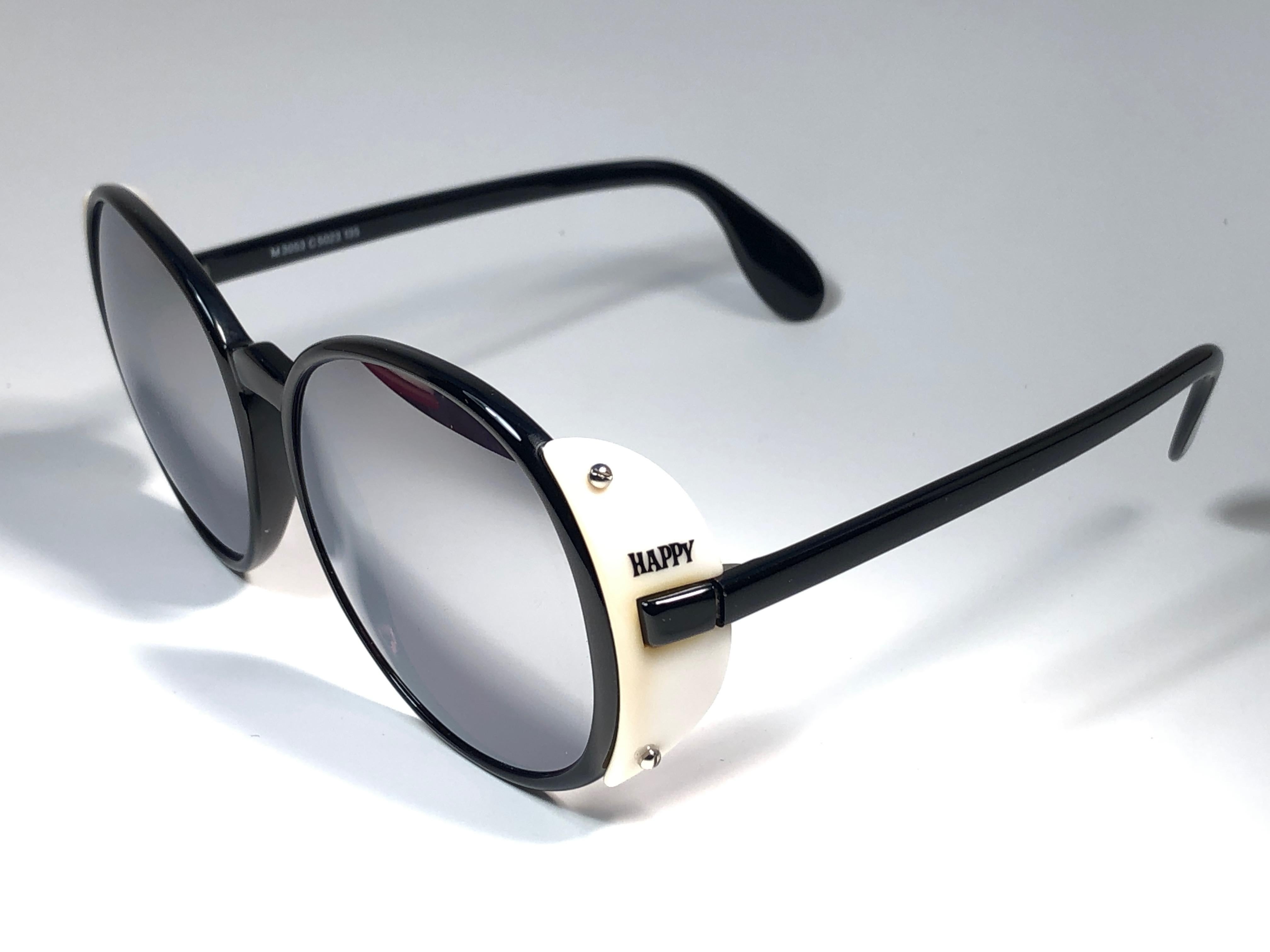 New Vintage Silhouette M3053 C Black & White 1980's Sunglasses For Sale 2