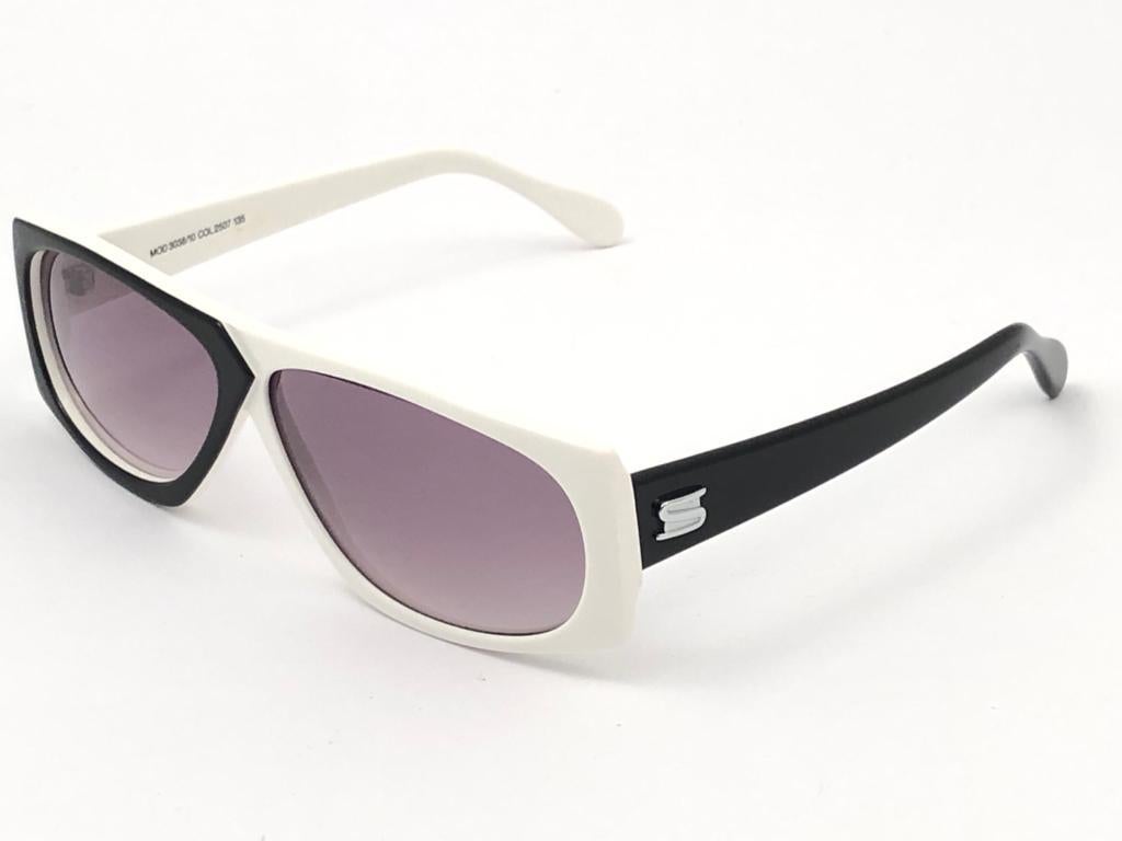 Neu Vintage Silhouette MOD3038 Schwarz & Weiß 1980er Sonnenbrille im Zustand „Neu“ im Angebot in Baleares, Baleares