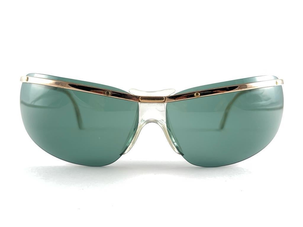 New Vintage Sol Amor Gold Green Lenses Rimless Wrap Frame Sunglasses 60's France en vente 7