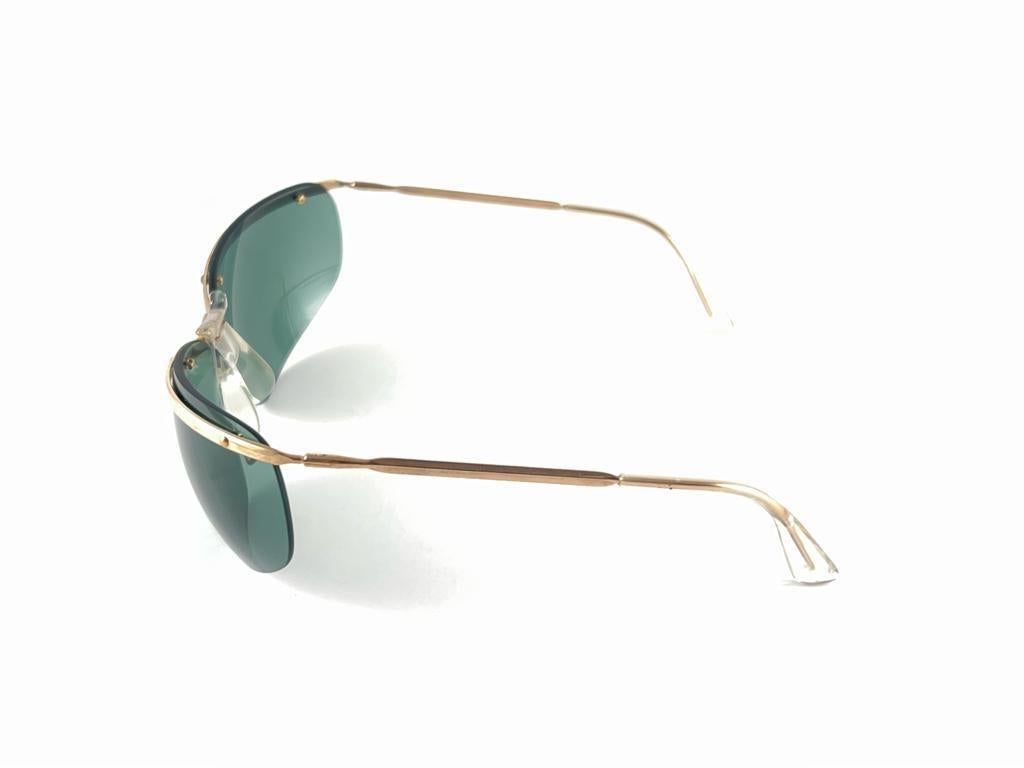 Neu Vintage Sol Amor Gold Grüne Randlose Wickelrahmen-Sonnenbrille, 60er Jahre, Frankreich, Vintage für Damen oder Herren im Angebot