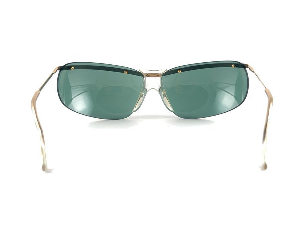 New Vintage Sol Amor Gold Green Lenses Rimless Wrap Frame Sunglasses 60's France en vente 4