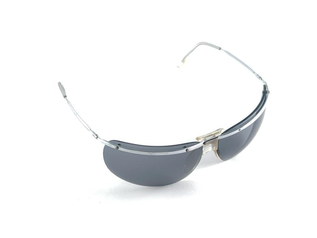 New Vintage Sol Amor Silver Lightweight Rimless Wrap Frame Sunglasses 60S France Neuf - En vente à Baleares, Baleares
