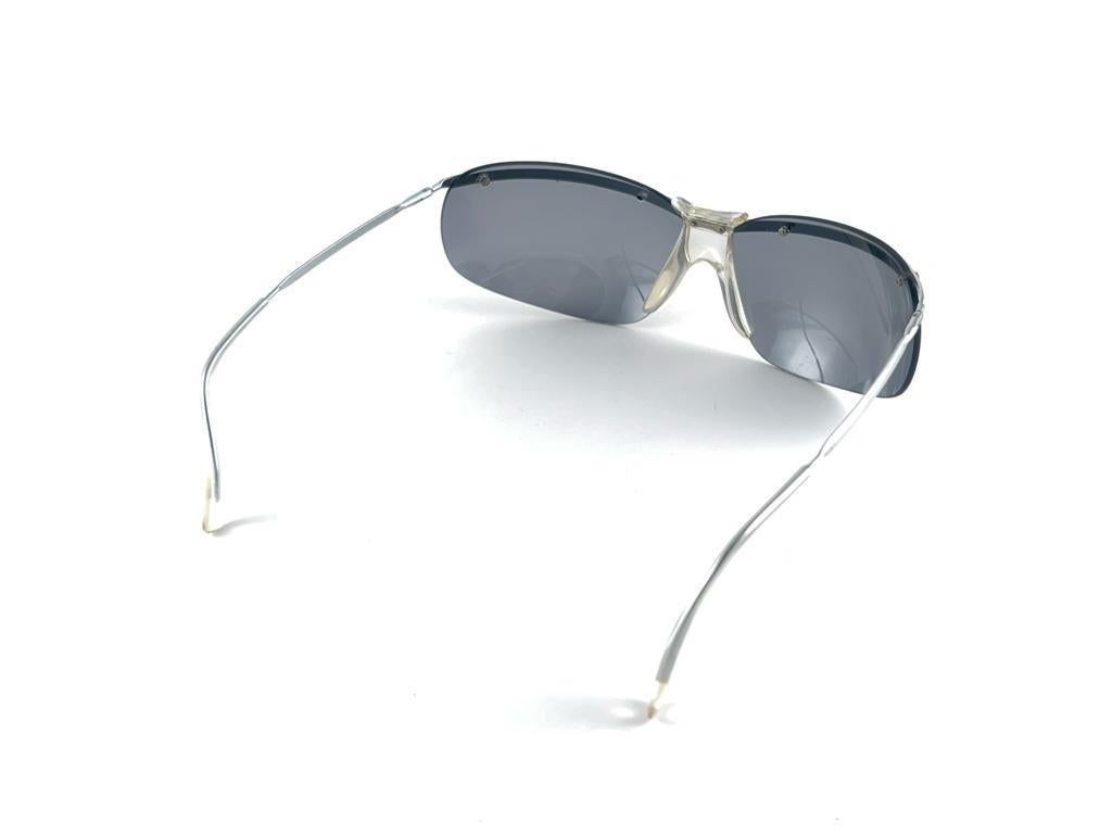 Women's or Men's New Vintage Sol Amor Silver Lightweight Rimless Wrap Frame Sunglasses 60S France For Sale