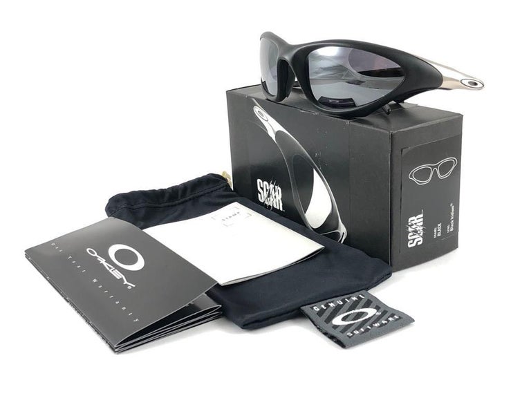 New Vintage Sports Oakley Scar Black Iridium Lenses 1999 Sunglasses at  1stDibs