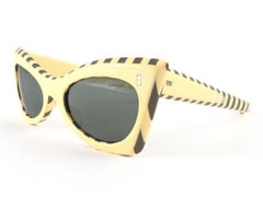 New Vintage Suntimer Victory Cat Eye Beige Mid Century France 1960 Sunglasses