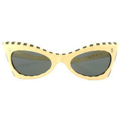 New Vintage Suntimer Victory Cat Eye Beige Mid Century France 1960 Sunglasses 