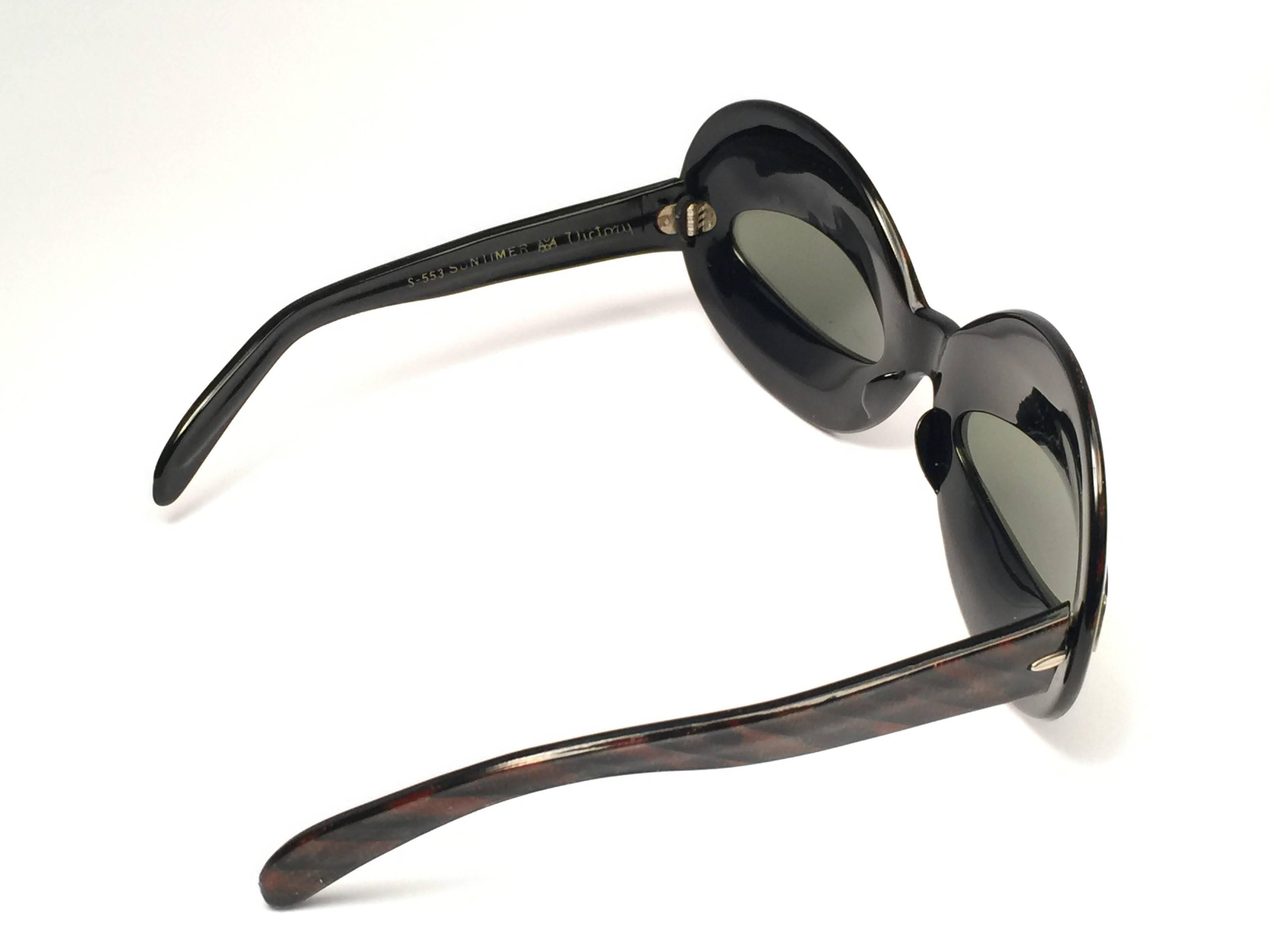 Women's or Men's New Vintage Suntimer Victory Skimo Style Made in France 1960 Sunglasses  For Sale