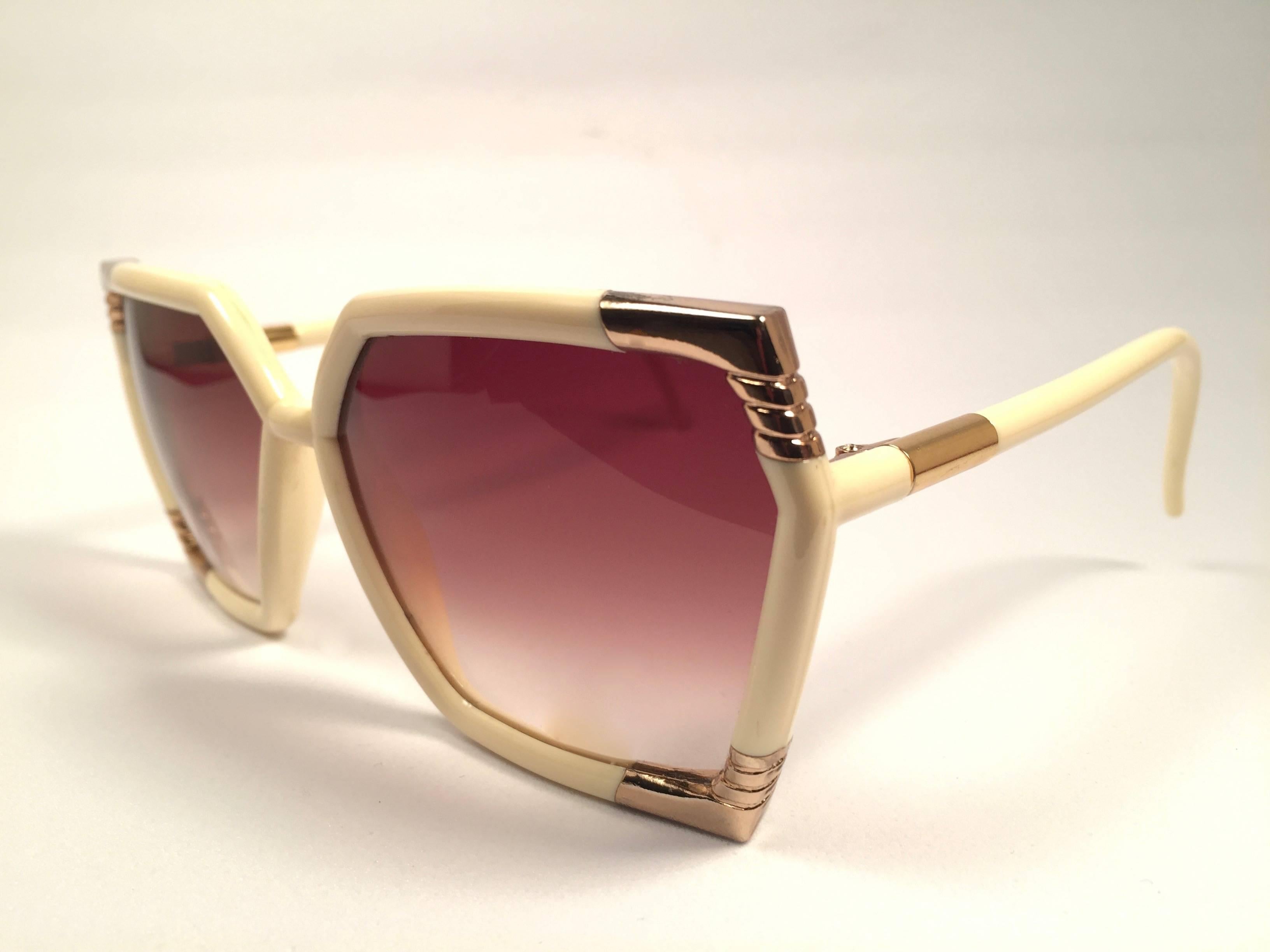 New Vintage Ted Lapidus Paris Ivory Gold Oversized 1970 Sunglasses France In New Condition In Baleares, Baleares