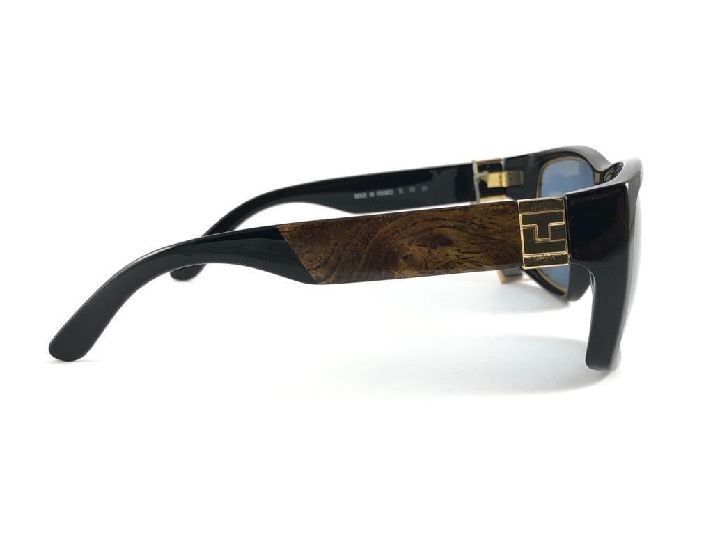 New Vintage Ted Lapidus Paris TL 19 Gold & Black 1970 Sunglasses For Sale 4